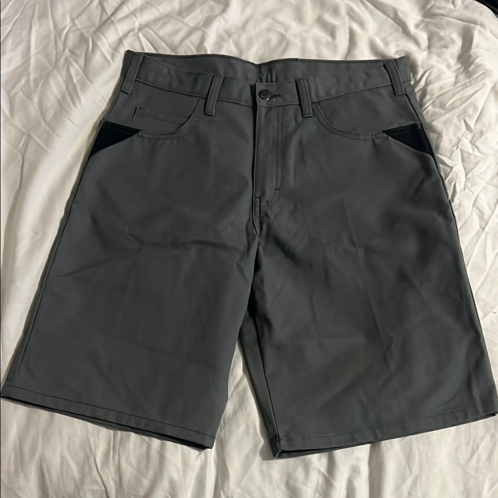 Dickie’s Men's Gray Shorts
